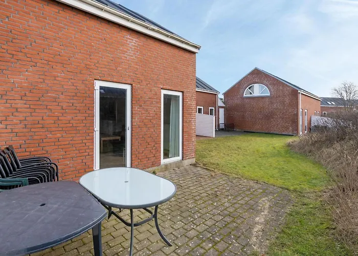 Lägenhet Eick - 2-5km From The Sea By Interhome